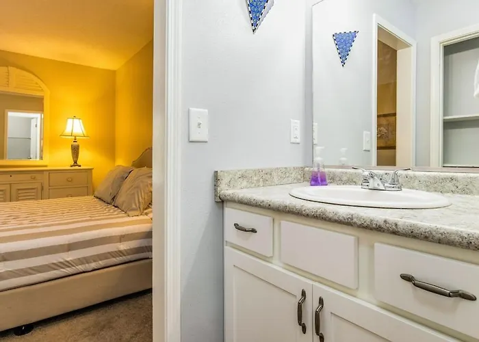 Emerald Coast Vacation Station * Pensacola