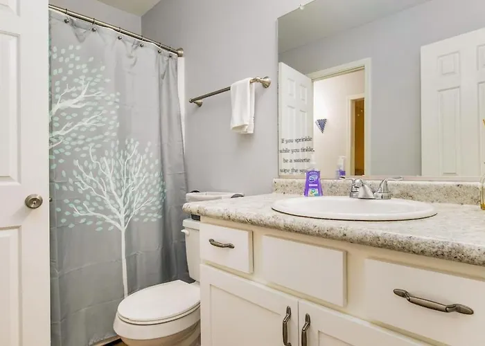 Emerald Coast Vacation Station